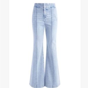 Alice & Olivia denim. Dylan High waisted, wide, leg jean